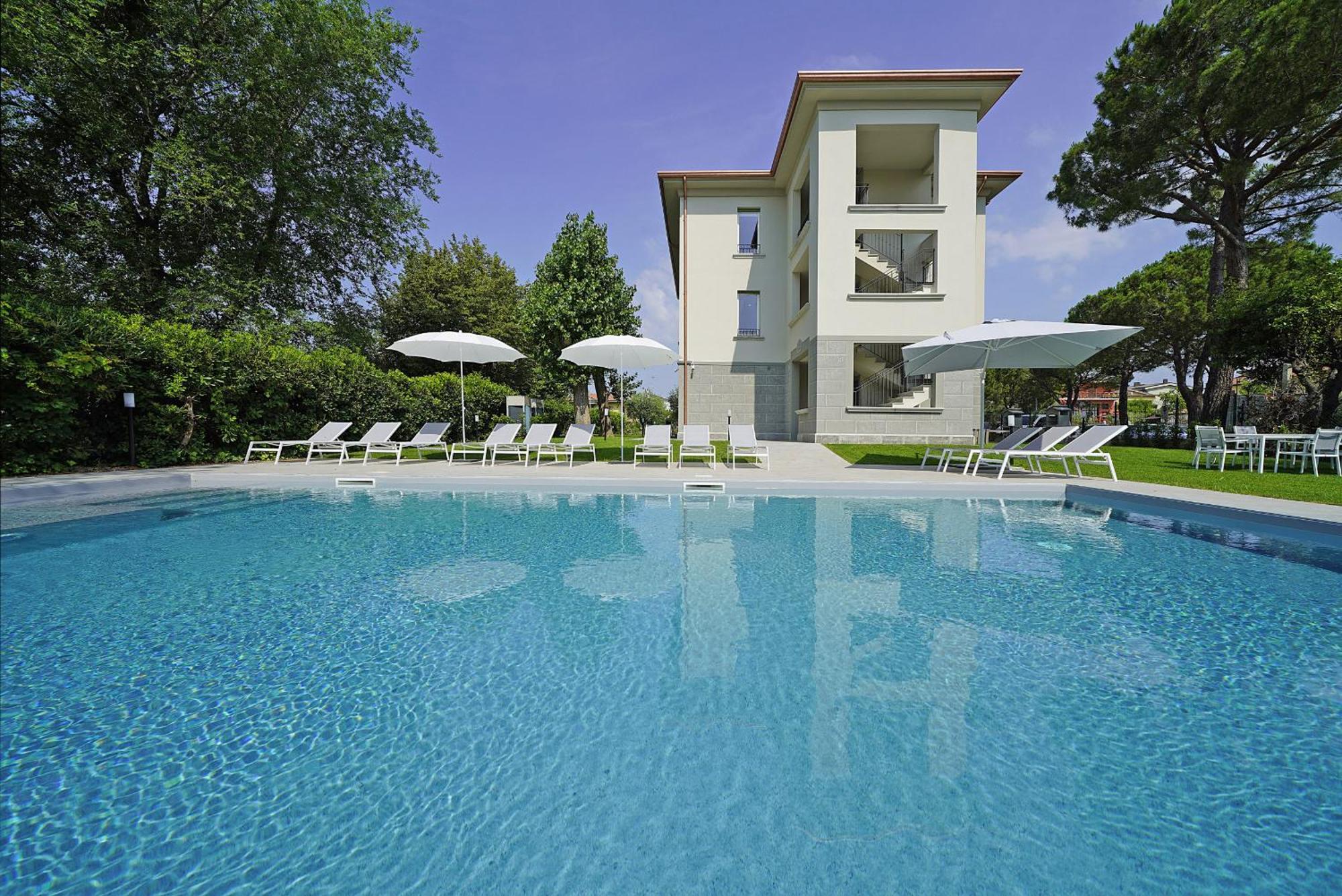 Villa Caterina Apartments By Wonderful Italy Desenzano del Garda Exterior photo